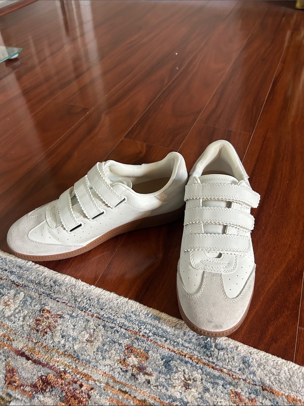 Steve Madden white Velcro sneakers